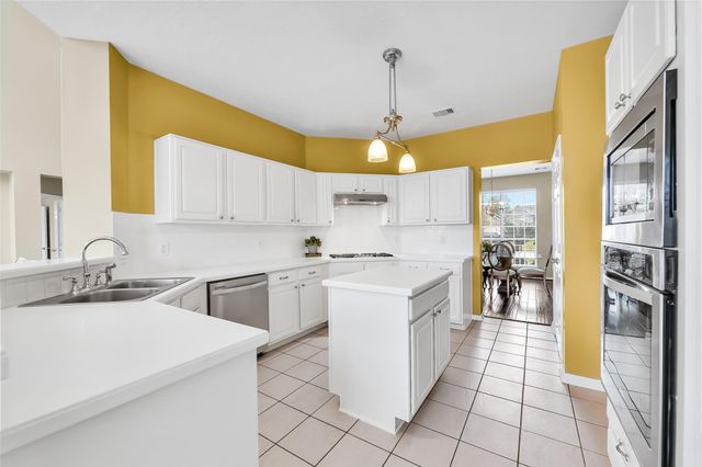 3612 W Pine Orchard Drive, Pearland, TX 77581