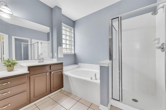 3612 W Pine Orchard Drive, Pearland, TX 77581