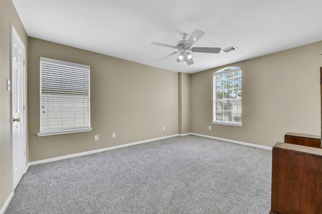 3612 W Pine Orchard Drive, Pearland, TX 77581