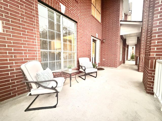 3612 W Pine Orchard Drive, Pearland, TX 77581