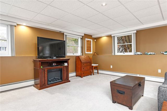 84 Lynde Street, Providence, RI 02908