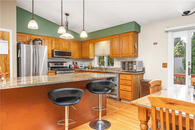 84 Lynde Street, Providence, RI 02908