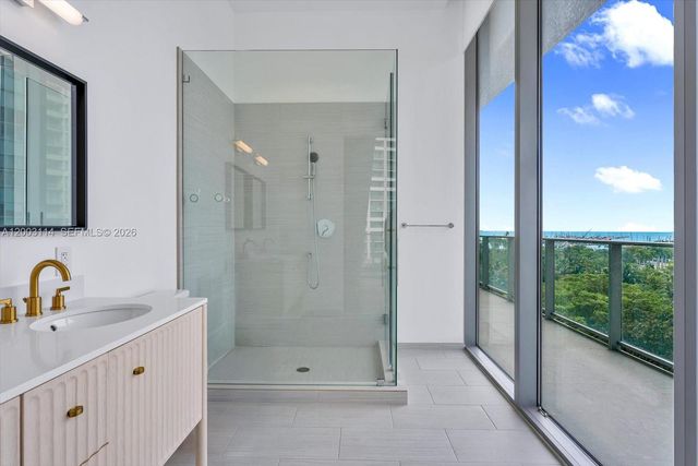 2675 S Bayshore Dr 602S, Miami, FL 33133