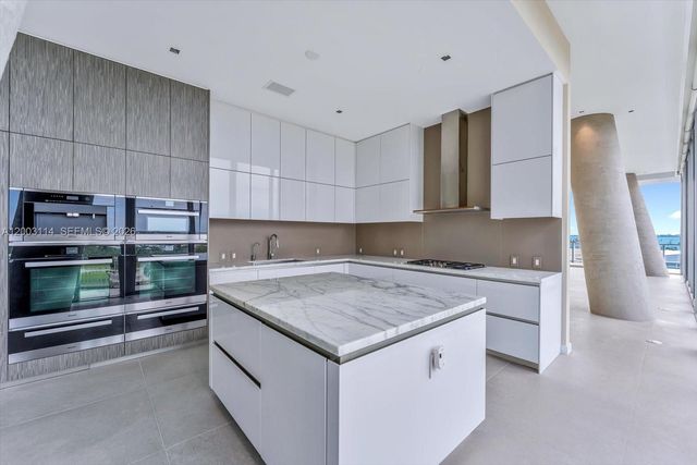 2675 S Bayshore Dr 602S, Miami, FL 33133