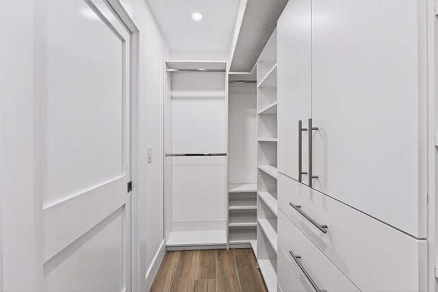 1206 S Lake Drive 203, Lantana, FL 33462