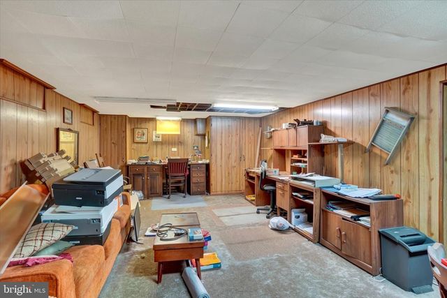 2484 FRIESIAN RD, York, PA 17406