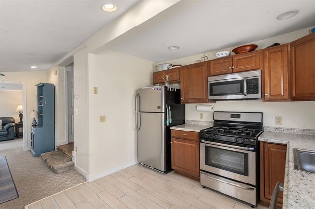 468 Mill St, Marion, MA 02738