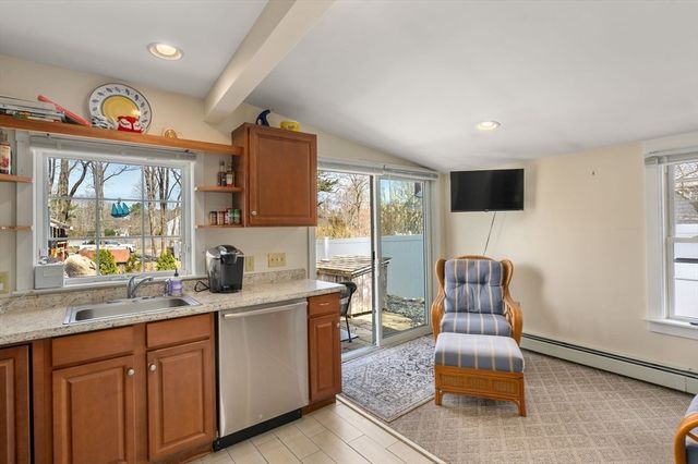 468 Mill St, Marion, MA 02738
