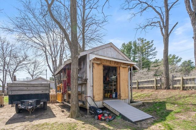 468 Mill St, Marion, MA 02738