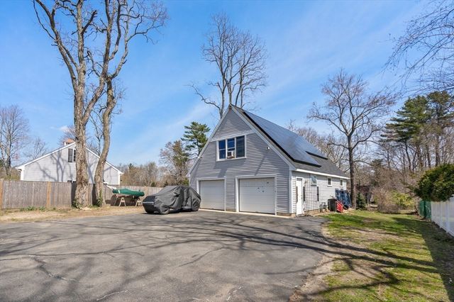 468 Mill St, Marion, MA 02738