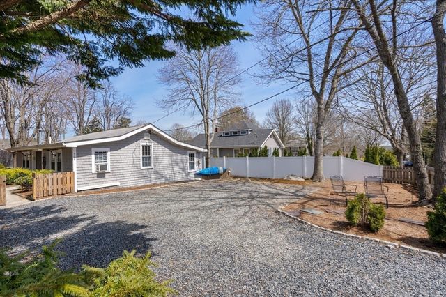 468 Mill St, Marion, MA 02738
