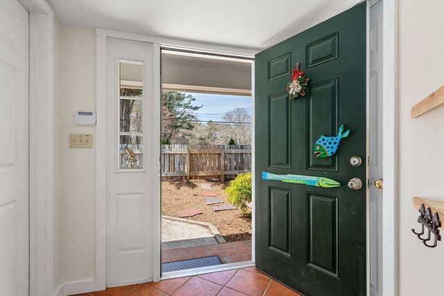 468 Mill St, Marion, MA 02738