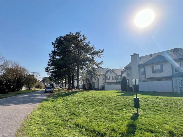 5253 Bardith CIR, Virginia Beach, VA 23455