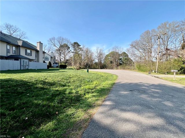 5253 Bardith CIR, Virginia Beach, VA 23455