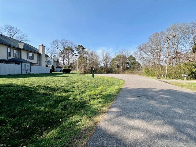 5253 Bardith CIR, Virginia Beach, VA 23455