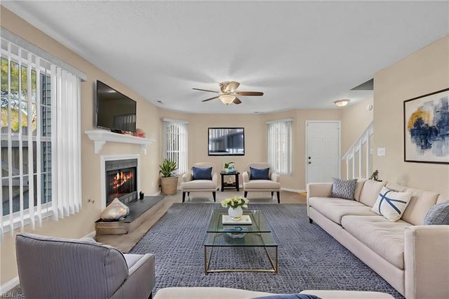 5253 Bardith CIR, Virginia Beach, VA 23455