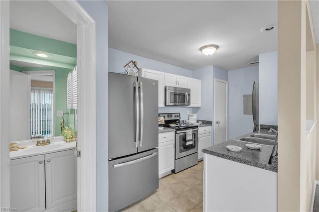 5253 Bardith CIR, Virginia Beach, VA 23455