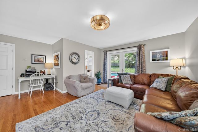 42 Parkway, Goshen, NY 10924