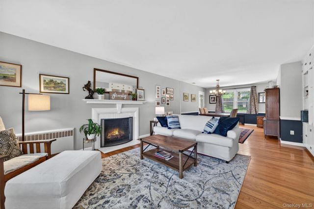 42 Parkway, Goshen, NY 10924