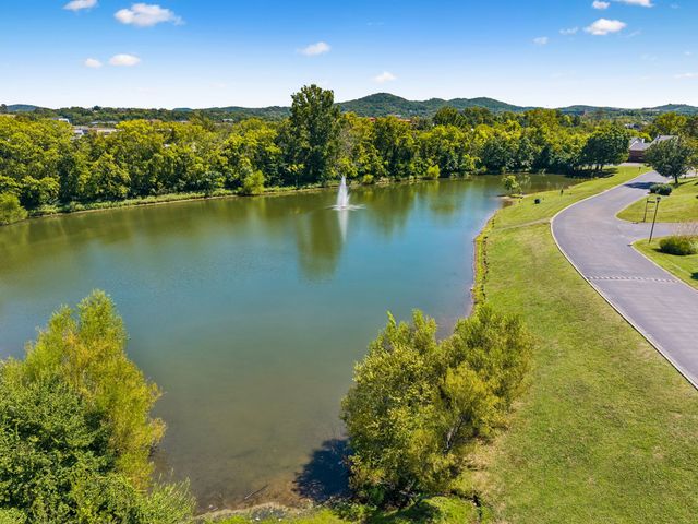 1533 Mooreland Blvd, Brentwood, TN 37027