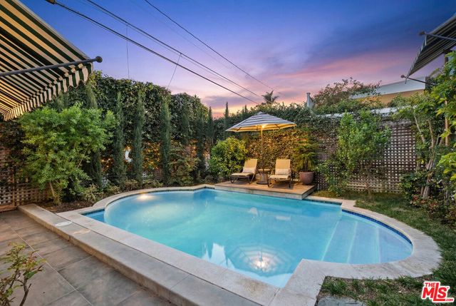 8980 Lloyd Place, West Hollywood, CA 90069
