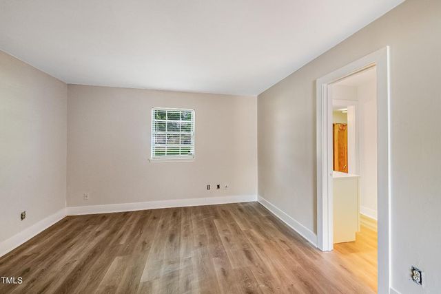 5804 Falls Of Neuse Road E, Raleigh, NC 27609