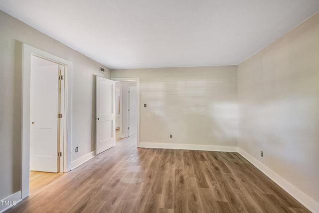 5804 Falls Of Neuse Road E, Raleigh, NC 27609