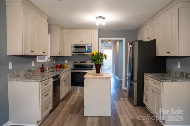 44585 Baldwin Road, New London, NC 28127