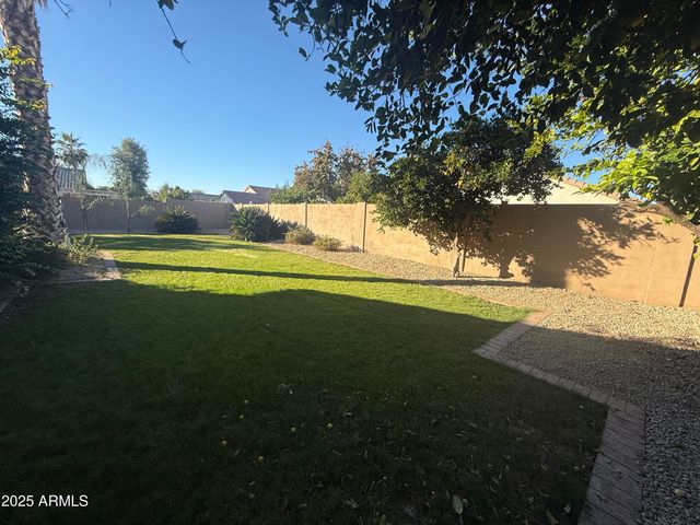 2150 E ELGIN Street, Chandler, AZ 85225