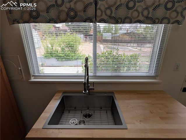 2119 Lark Drive, Colorado Springs, CO 80909