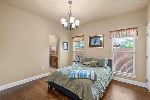 241 W Chapman Road, Hewitt, TX 76643