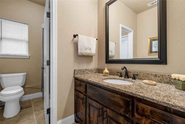 241 W Chapman Road, Hewitt, TX 76643