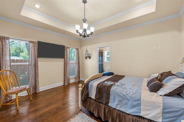 241 W Chapman Road, Hewitt, TX 76643