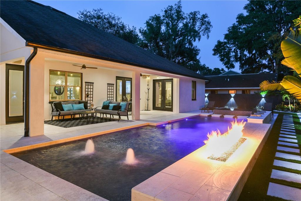 Image 3 of property listing at 1840 BRYAN AVENUE, Winter Park, FL 32789