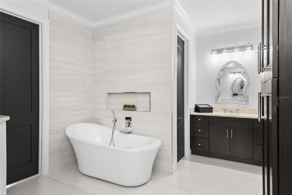 Image 23 of property listing at 1840 BRYAN AVENUE, Winter Park, FL 32789