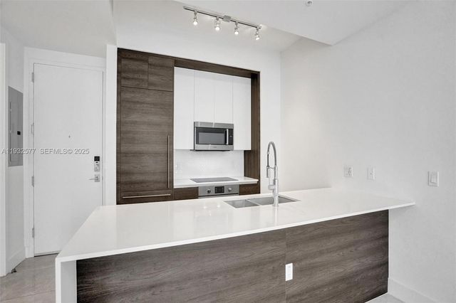 301 Altara Ave LPH903, Coral Gables, FL 33146