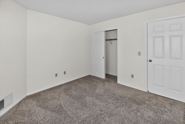 6996 Rolling Meadows COURT, Oak Creek, WI 53154