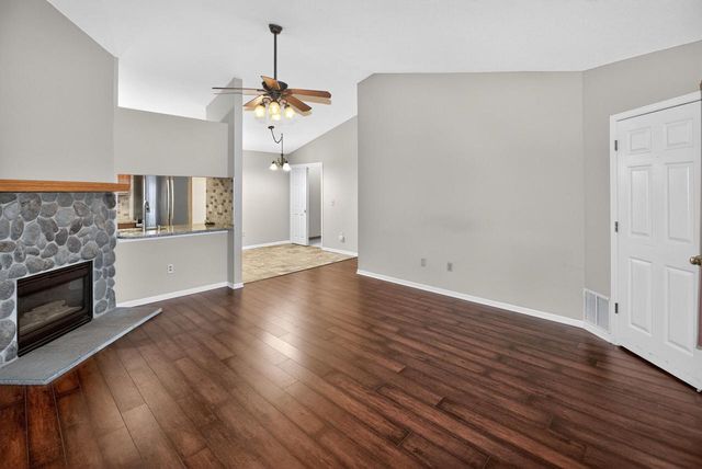6996 Rolling Meadows COURT, Oak Creek, WI 53154