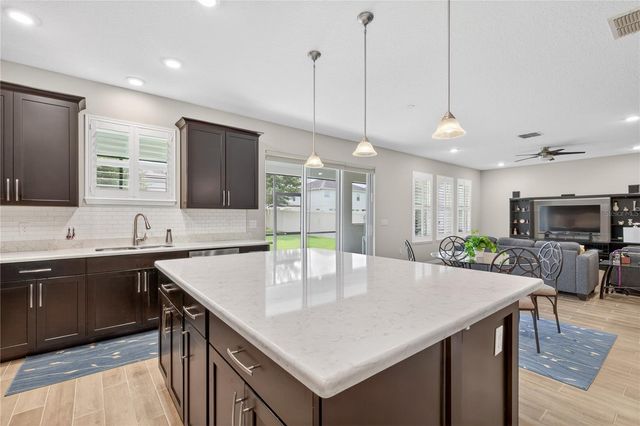 4869 ECHO COURT, Oviedo, FL 32765