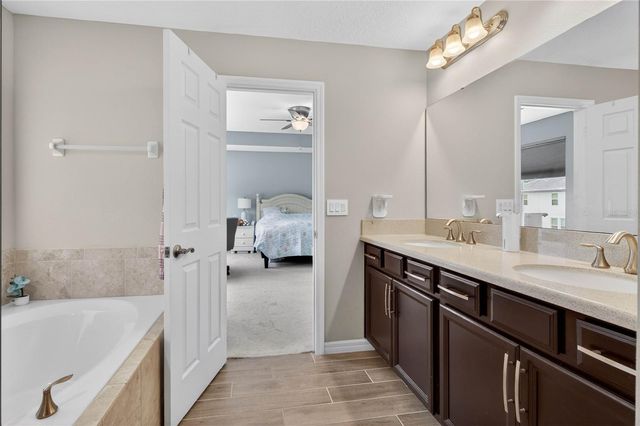 4869 ECHO COURT, Oviedo, FL 32765