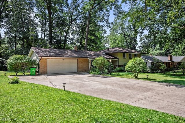 188 Timberlane Drive, Northfield, OH 44067