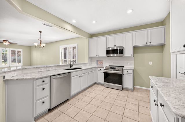 3805 Pineoak Lane, Denton, TX 76210