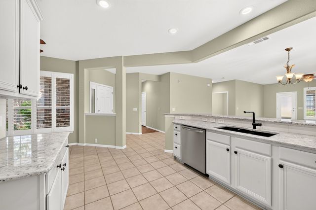 3805 Pineoak Lane, Denton, TX 76210