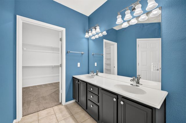 3805 Pineoak Lane, Denton, TX 76210