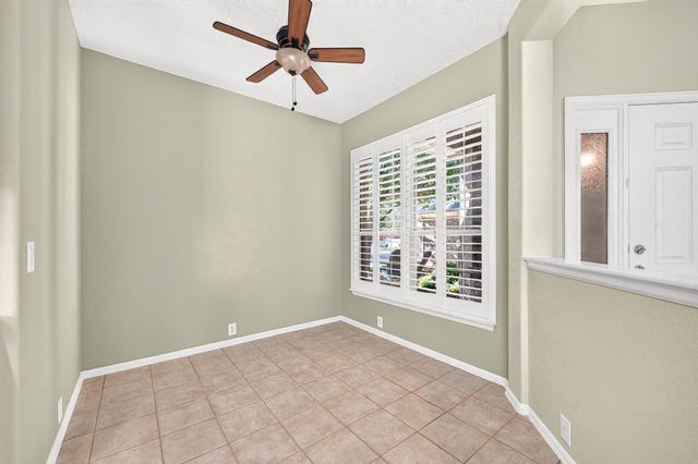 3805 Pineoak Lane, Denton, TX 76210