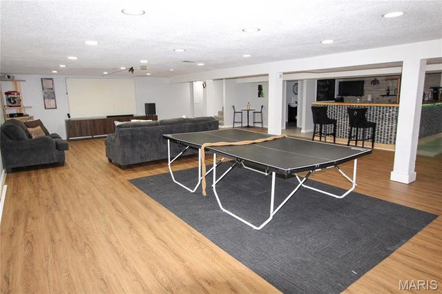 6660 Lakeside Hills Drive, Florissant, MO 63033