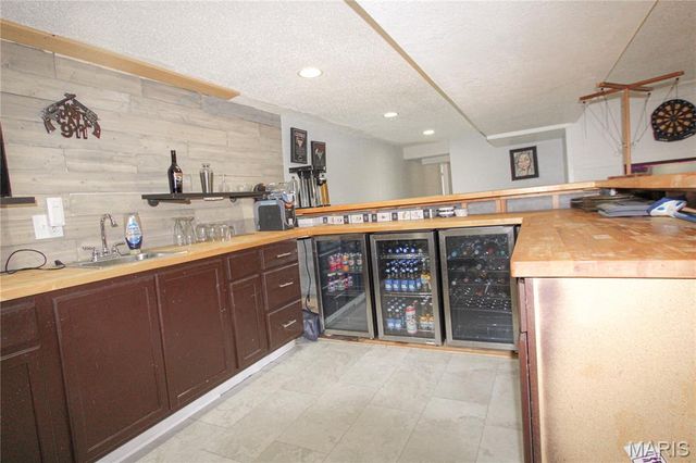 6660 Lakeside Hills Drive, Florissant, MO 63033