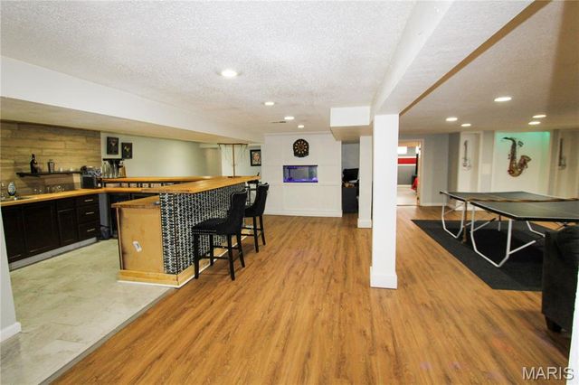 6660 Lakeside Hills Drive, Florissant, MO 63033