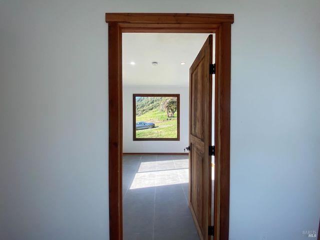 41301 Seascape Dr, Westport, CA 95488