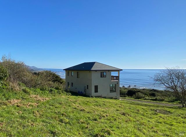 41301 Seascape Dr, Westport, CA 95488